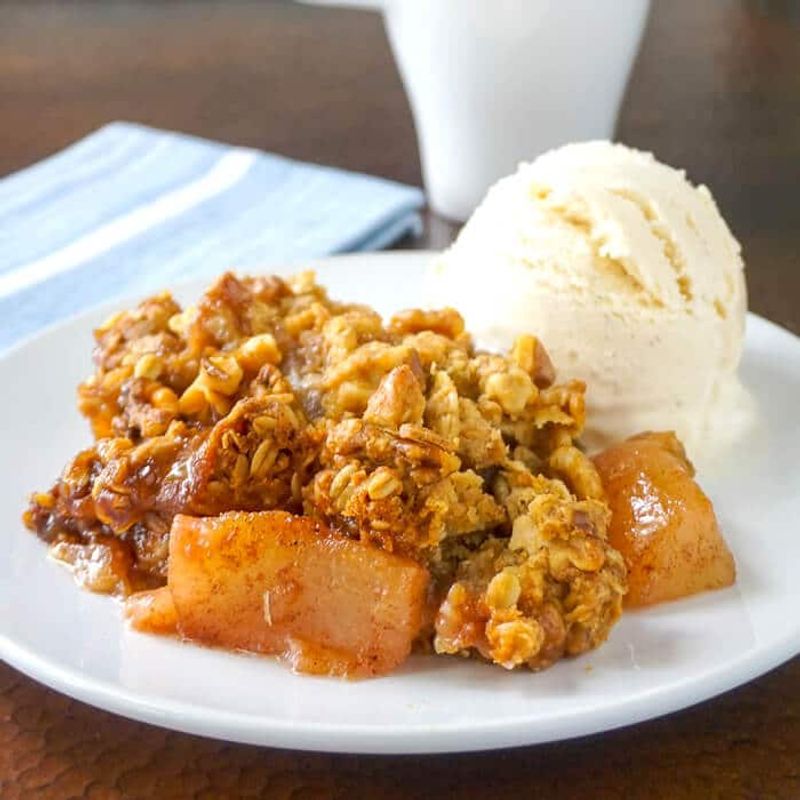 Walnut Apple Crisp