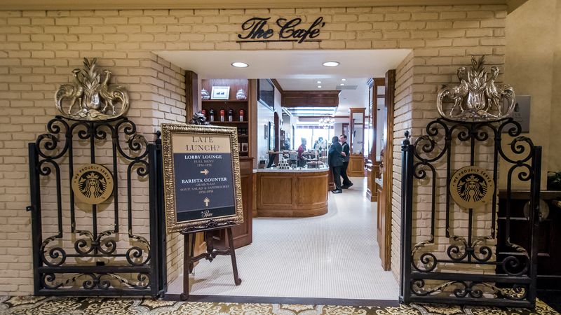 Wisconsin: The Pfister Hotel's Café
