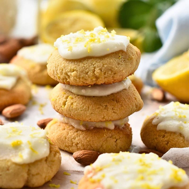 Crispy Lemon Almond Cookies