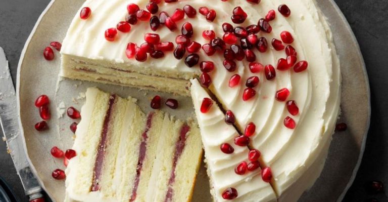 10 Fruit Toppings You’re Missing Out On, And 5 You’d Never Expect On Cake