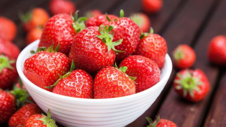 11 Fruits That Rival Watermelon When It Comes To Hydration