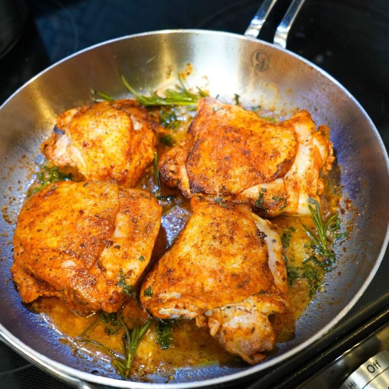 Crispy Garlic Butter Skillet Chicken