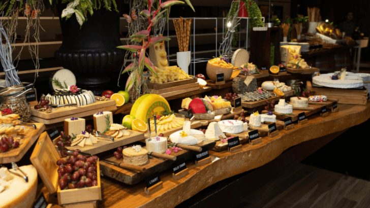 15 Hotel Breakfast Buffet Items Worth Grabbing (Plus 5 Smart Picks You Shouldn’t Skip)