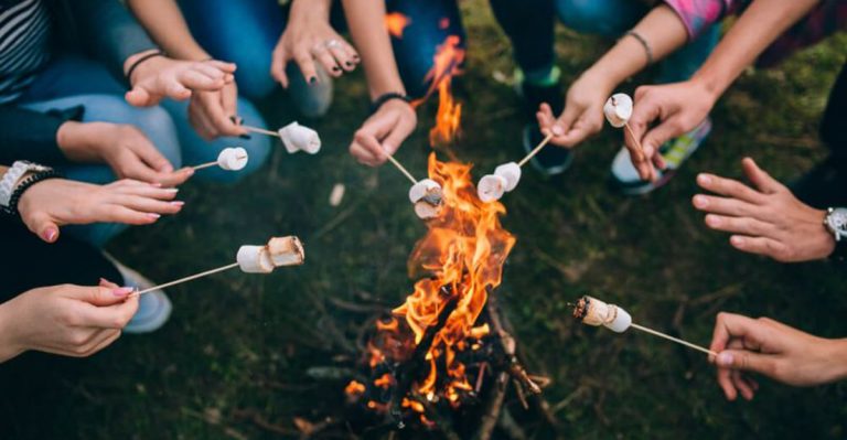 18 Mistakes Everyone Makes With S’mores