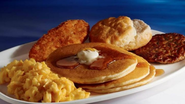 18 Must-Try Fast Food Breakfast Hits