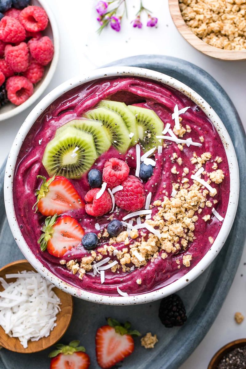 Berry Blast Smoothie Bowl