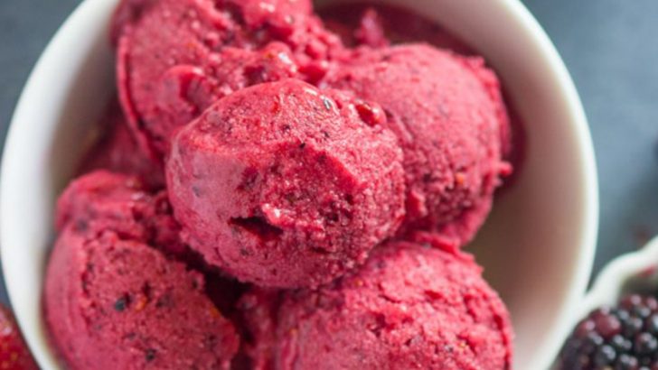 18 Recipes That Start With Frozen Berries