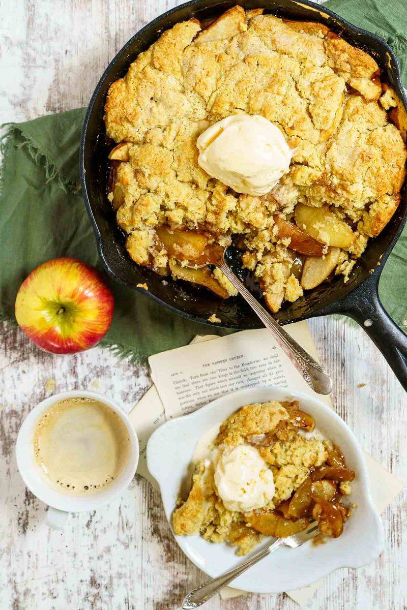 Warm Apple Cobbler