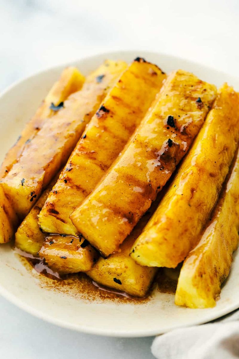 Grilled Pineapple With Brown Sugar Glaze
