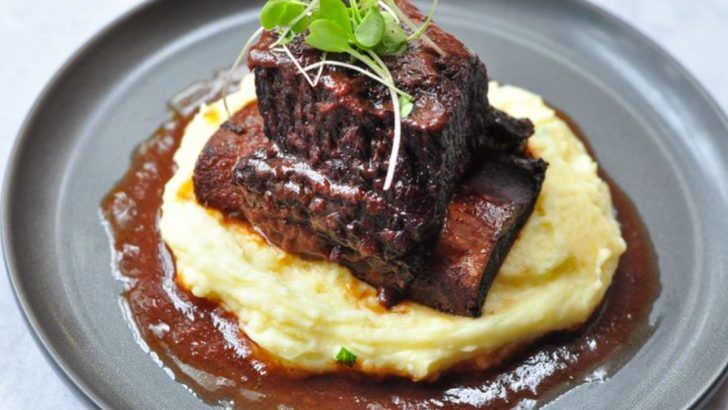 20 Braised Dishes That Make Cheap Cuts Taste Gourmet