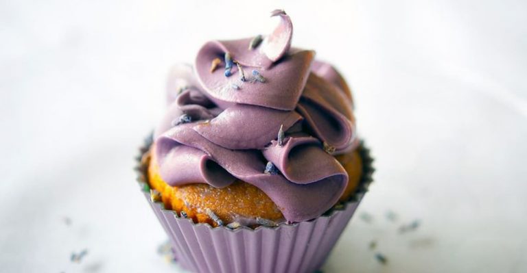 pastel-themed desserts