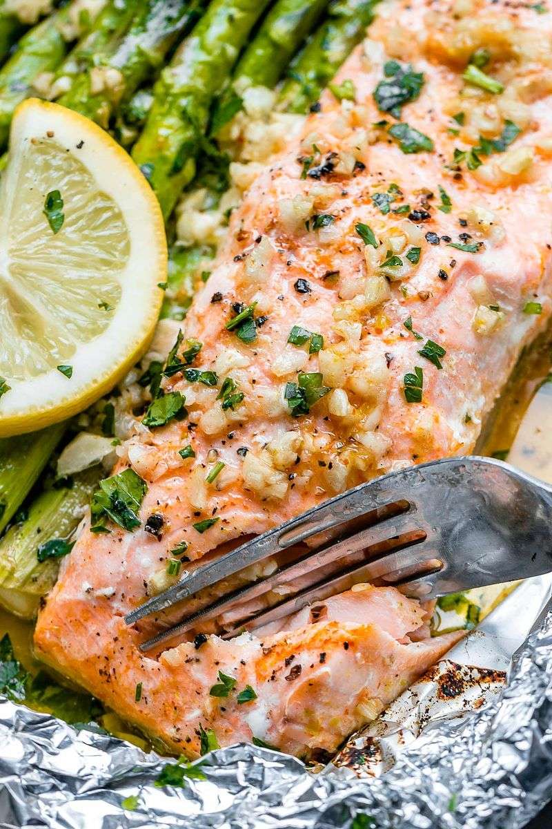 Garlic Butter Salmon And Asparagus