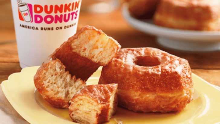 9 Breakfast Favorites That Have Disappeared From Menus (And 9 We’re Not Missing)