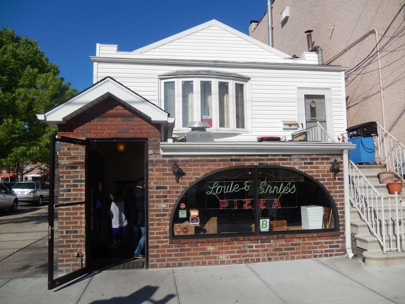 Louie & Ernie's Pizza - Bronx, New York