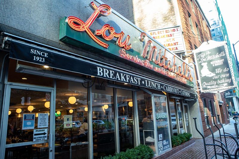 Lou Mitchell's - Chicago, IL