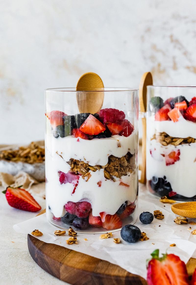 Oatmeal Yogurt Parfait Cups