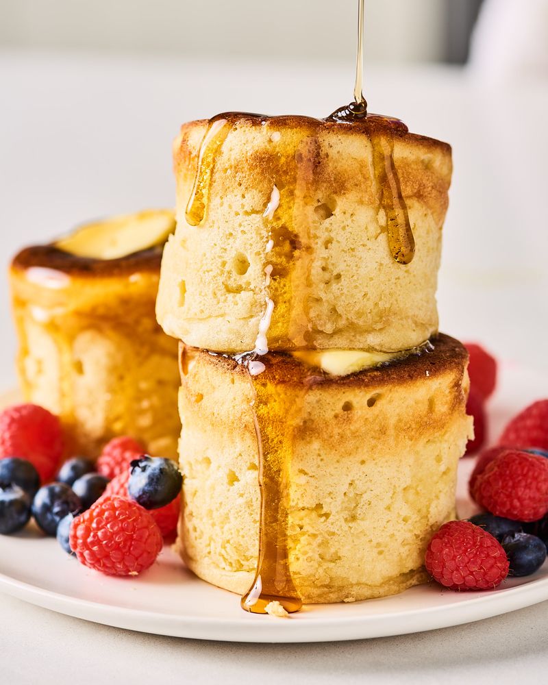 Fluffy Japanese Soufflé Pancakes