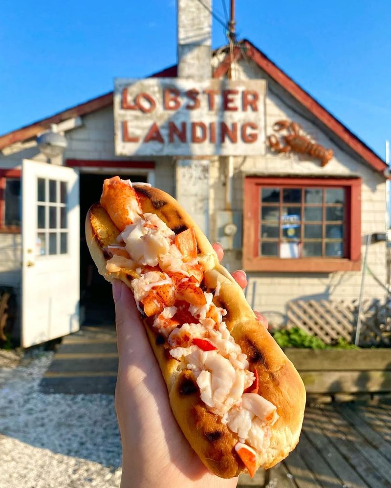 Lobster Landing (Clinton, Connecticut)