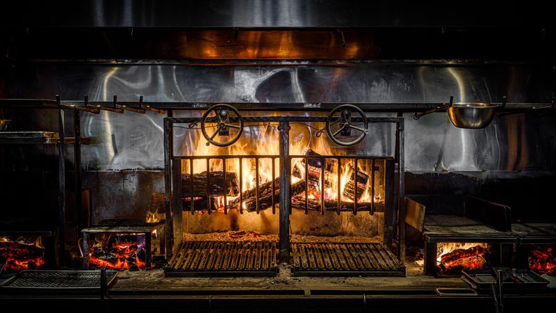 El Che Steakhouse & Bar