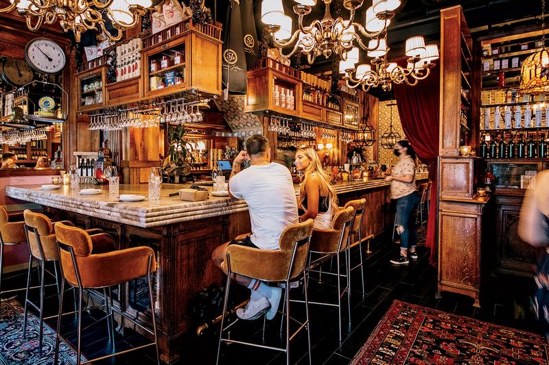 Tapeo Restaurant And Tapas Bar – Chicago, IL
