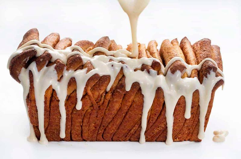 Cinnamon Roll Pull-Apart Bread