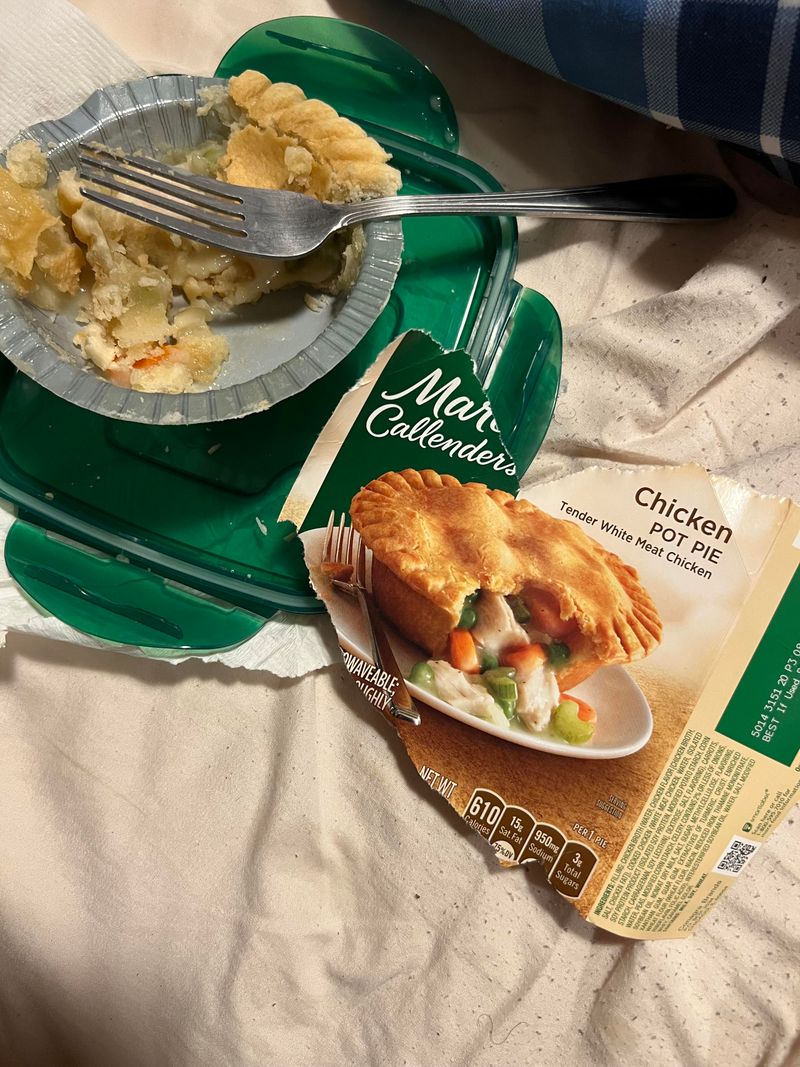 Marie Callender’s Chicken Pot Pie (Restaurant Style)