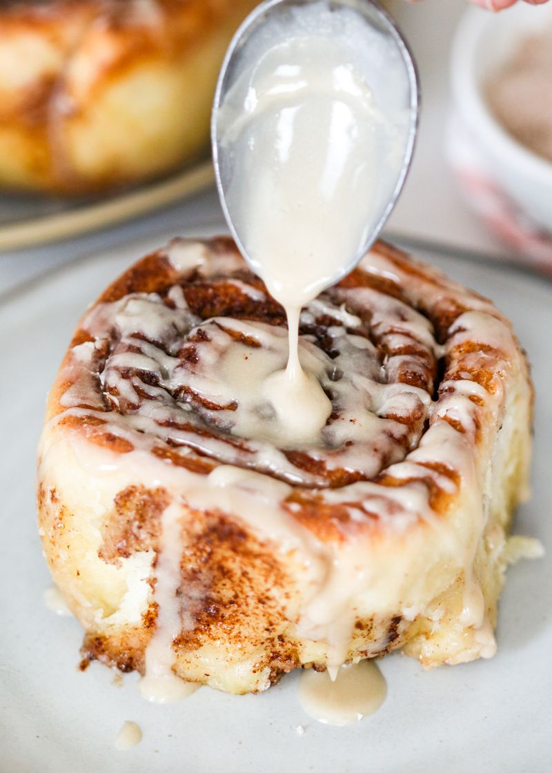 No-Yeast Quick Cinnamon Rolls