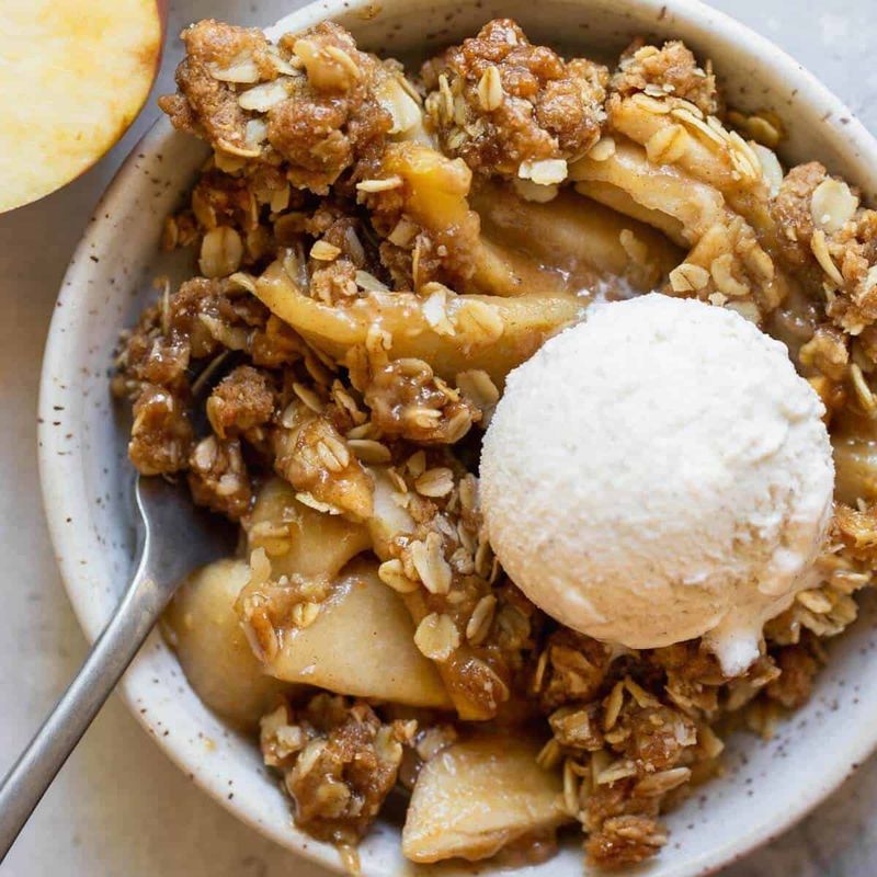 Cinnamon Apple Crisp
