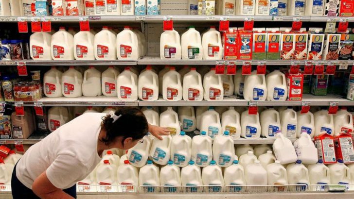 Costco First-Timer Guide: 15 Foods To Avoid And 5 That Are Never Worth Buying