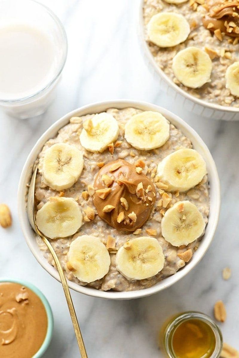 Oatmeal With Peanut Butter And Banana
