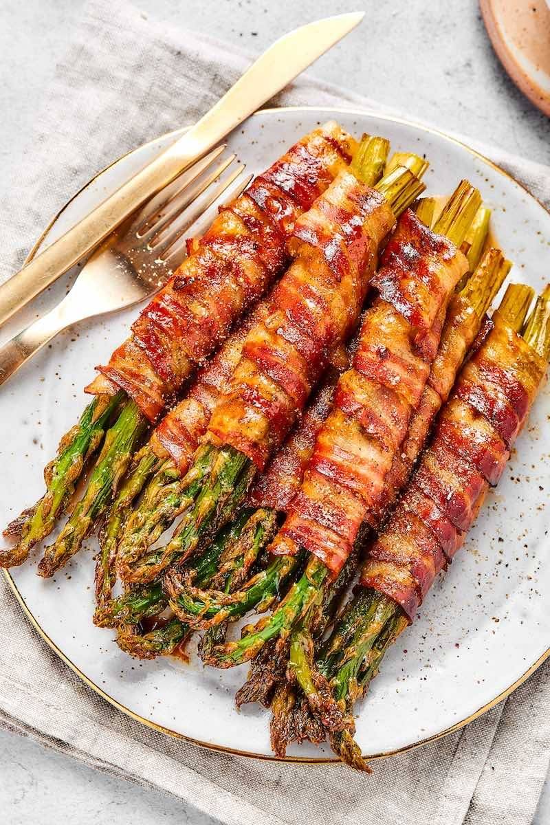Bacon-Wrapped Asparagus Bundles