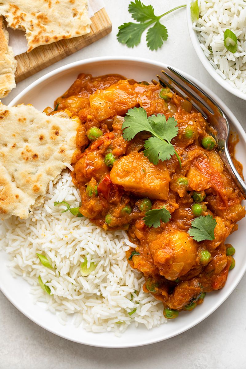 Samosa-Inspired Pea Curry