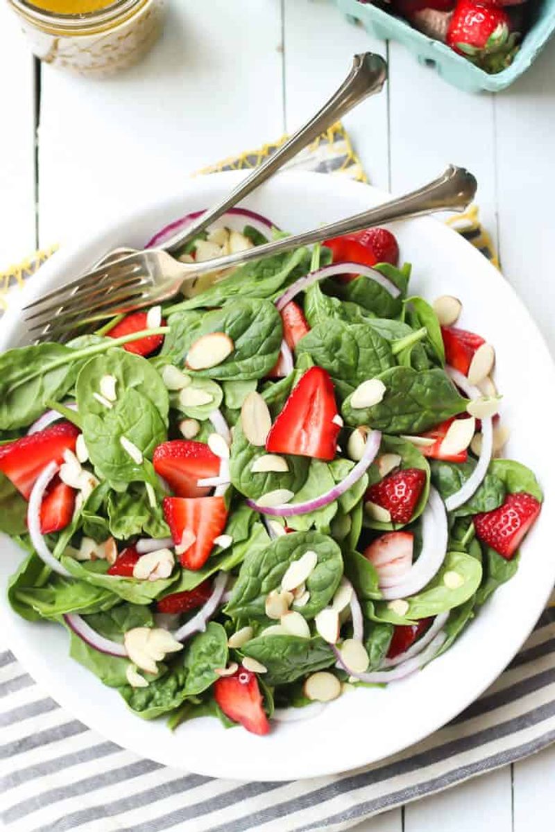Strawberry Spinach Bliss