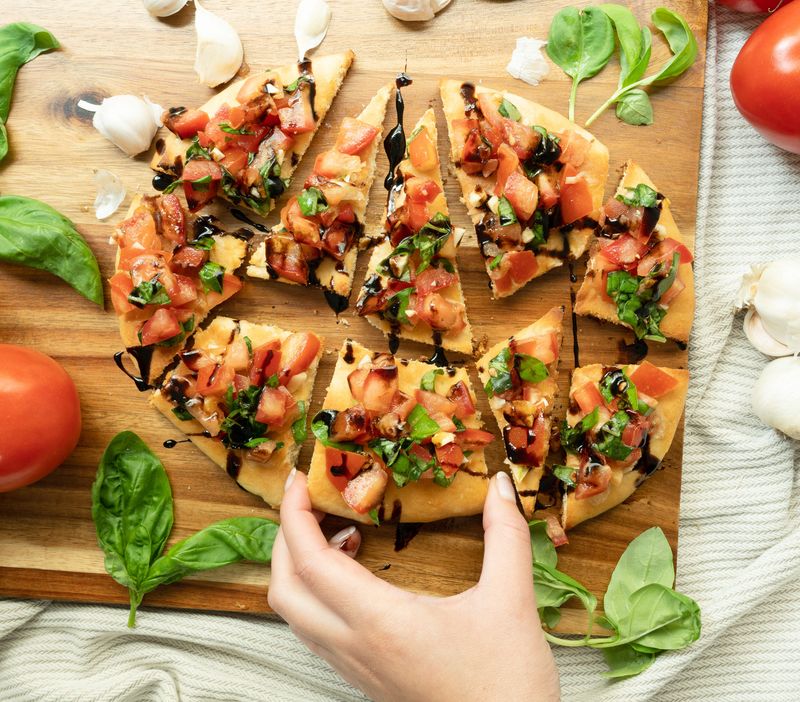 Naan Bruschetta