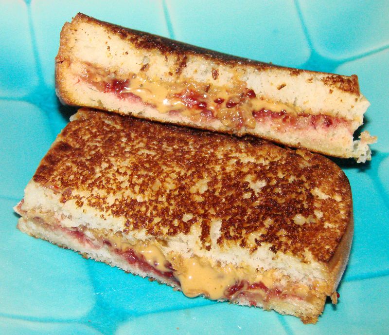 Foods To Enjoy: Nut Butter Sandwich