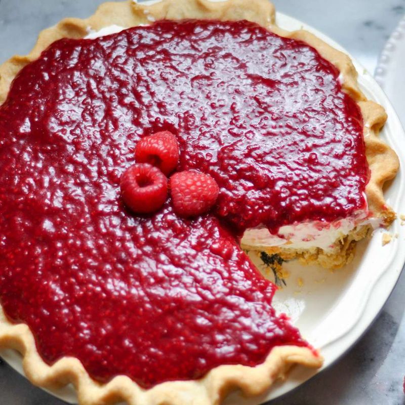 Raspberry Cream Cheese Pie
