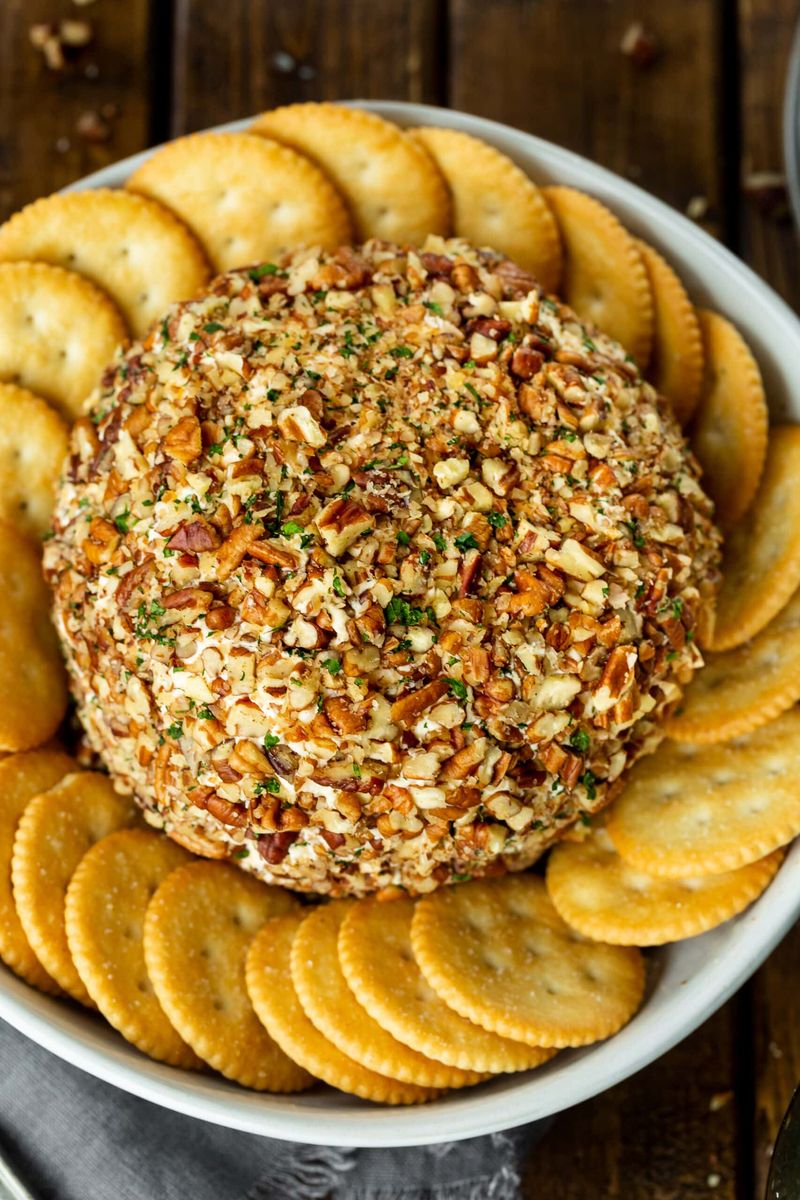 Cheese Ball With Ritz Crackers