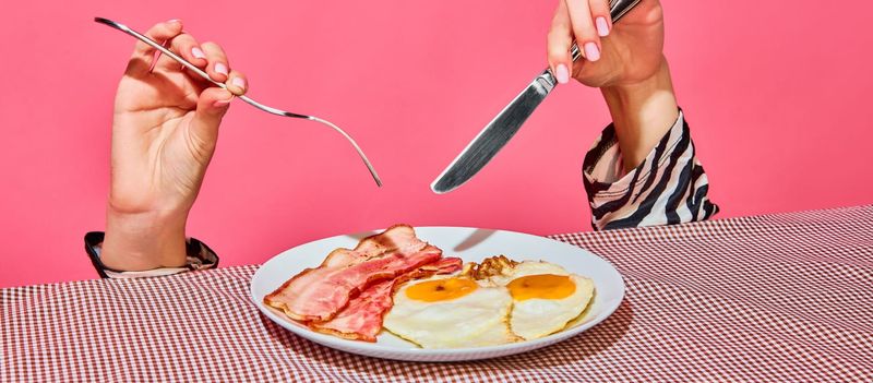 Drinking Water During Meals Diluted Stomach Acid