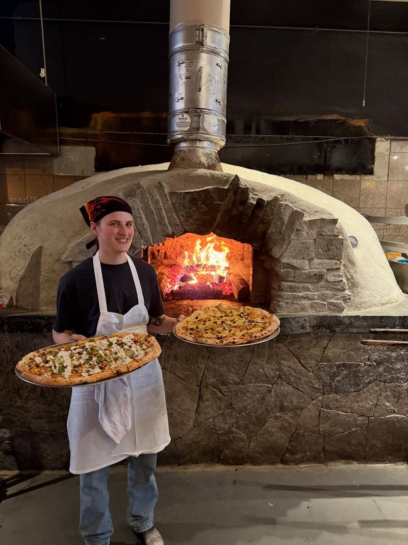 Portsmouth, New Hampshire: Coastal New England Pizza Innovation