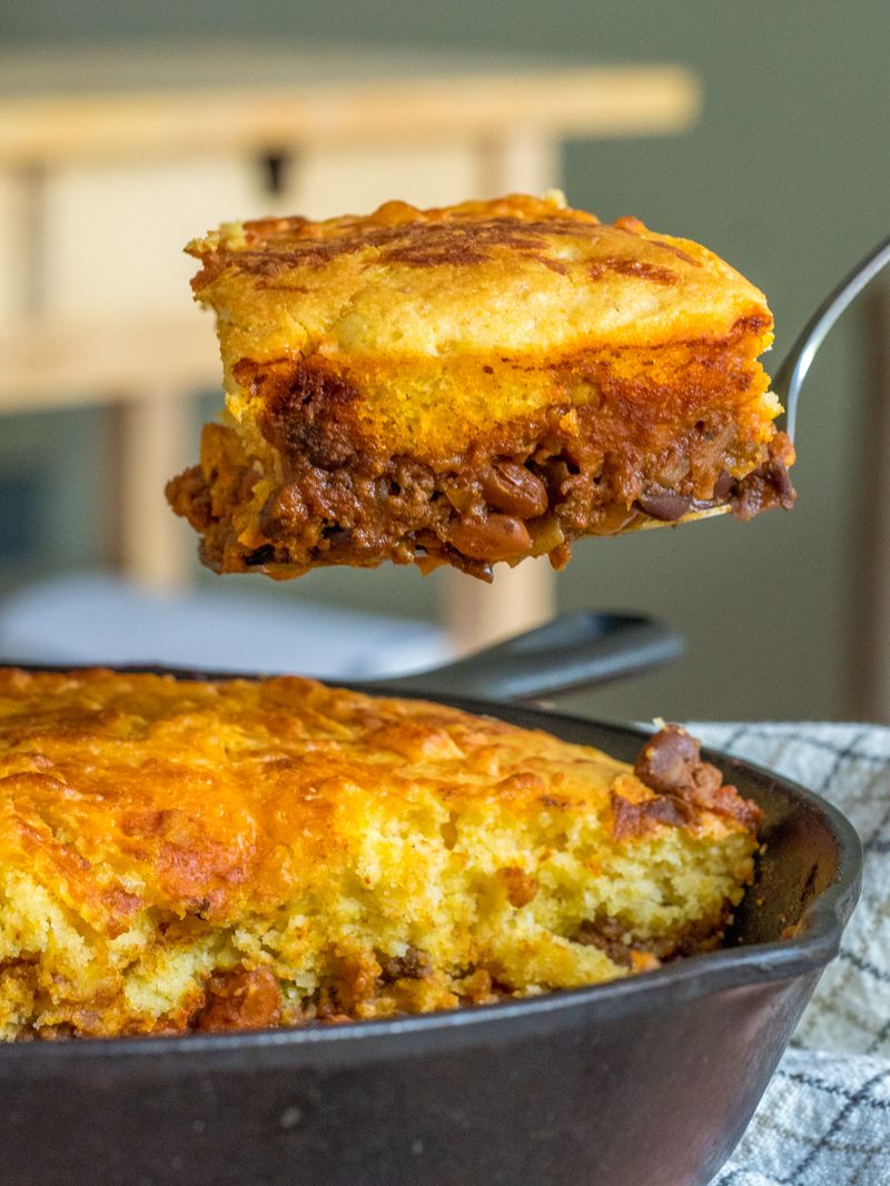 Chili Cornbread Skillet Sensation