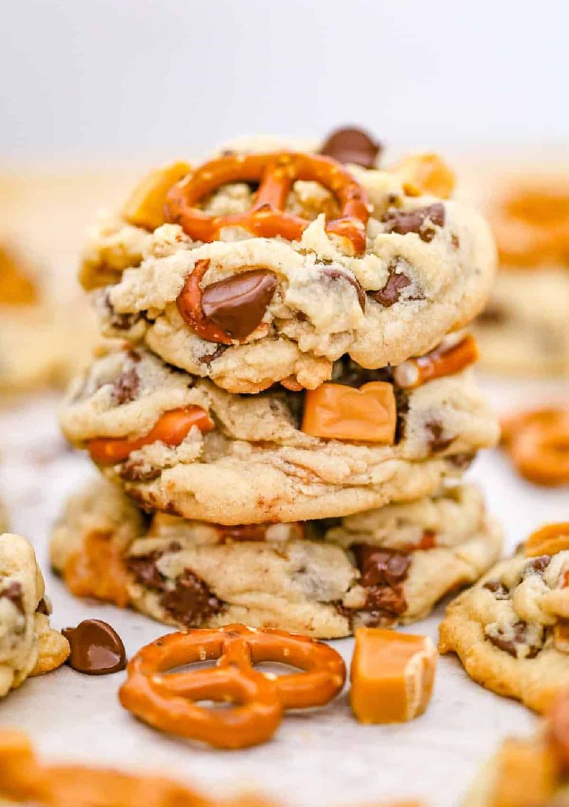 Salted Caramel Pretzel Cookies