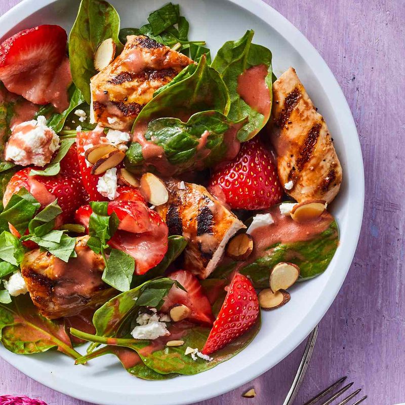 Strawberry Spinach Salad With Grilled Chicken
