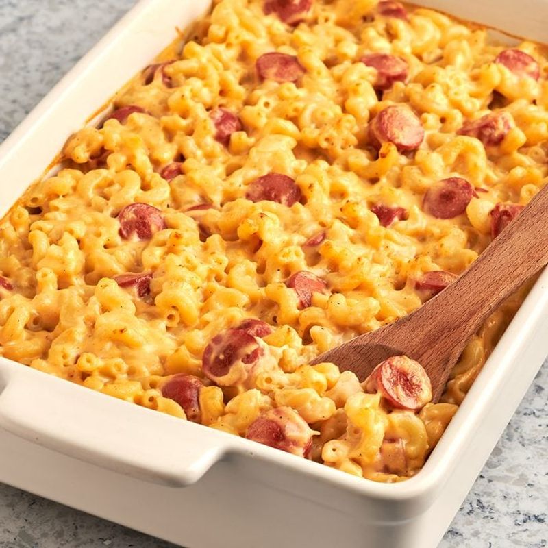 Mac And Cheese With Hot Dogs