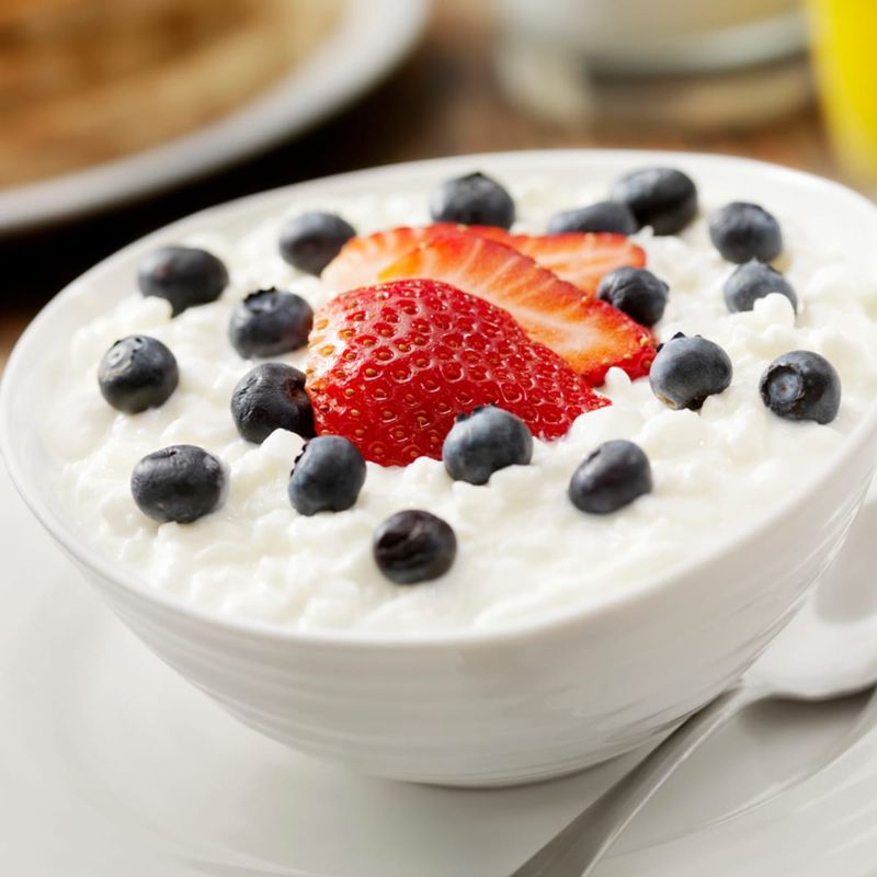 Cottage Cheese – The Overnight Muscle Maintainer