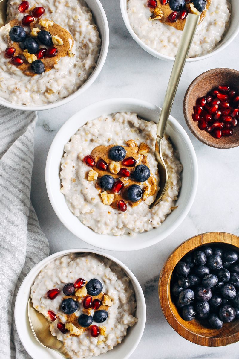 Power Oatmeal With Nuts And Berries