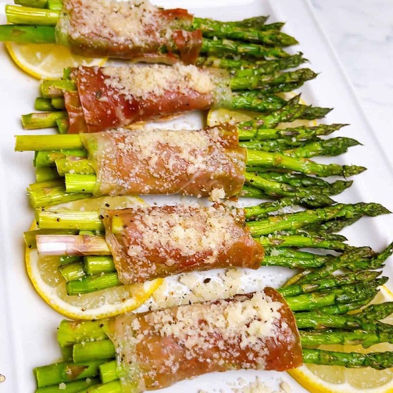 Pancetta-Wrapped Asparagus Bundles