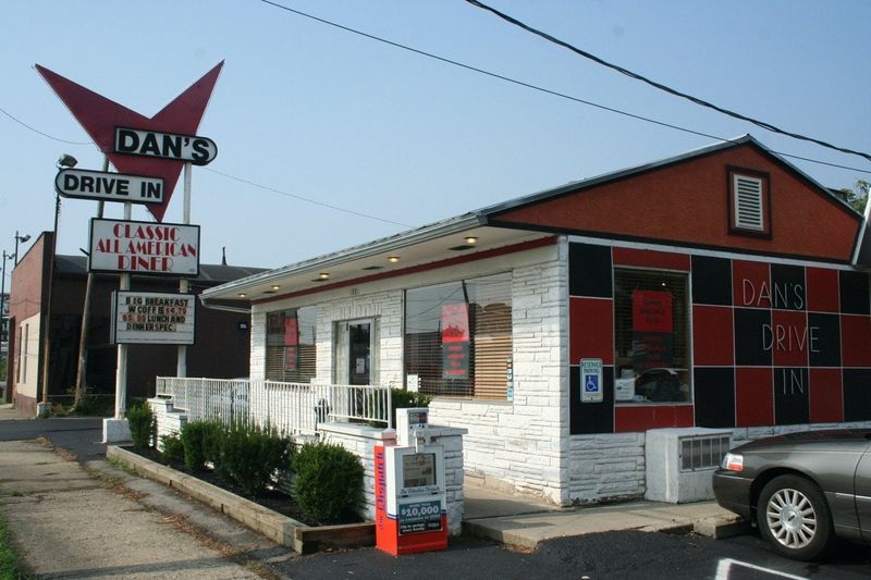 Dan's Drive-In (Columbus)