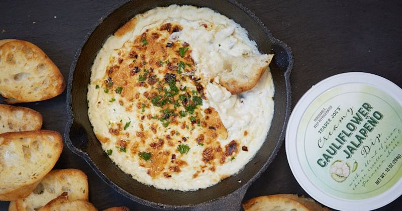 Creamy Cauliflower Jalapeño Dip