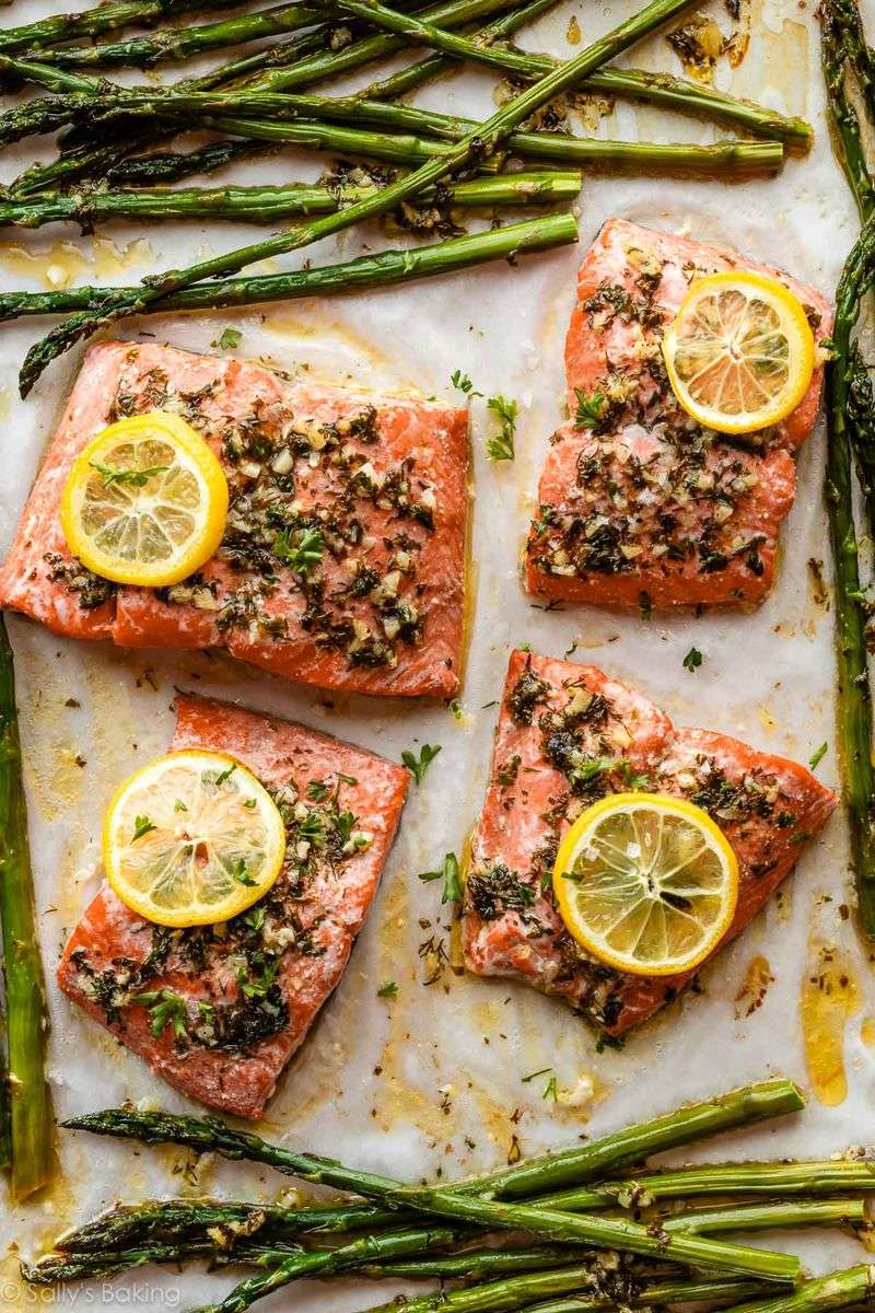 Baked Salmon With Lemon And Herbs