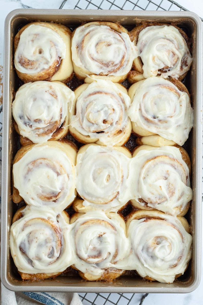 Cinnabon's Classic Cinnamon Rolls